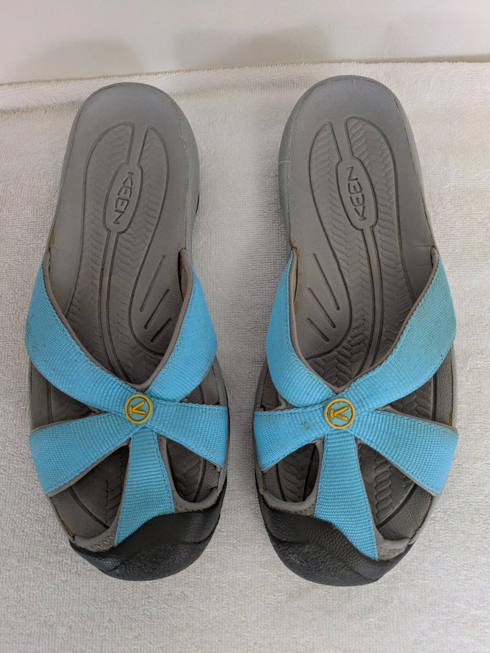 Keen Women’s Aqua Blue Crossover Strap Slide Sandals